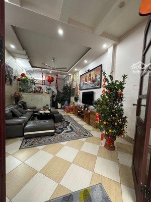 bán nhà kim giang - đại kim 55m2 4tầng mt4m, 11.8 tỷ, mặt ngõ thông, ô tô đỗ cửa vào nhà, sổ đẹp.