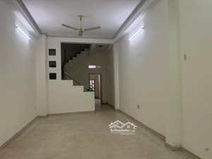 chính chủ cho thuê nhà nguyên căn ở đường trần thái tông