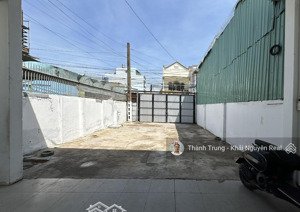 bán nhà mặt tiền kinh doanh ngay tây hoà - đỗ xuân hợp. dt 6m x 20m. 118m2. giá chỉ 9,5 tỷ còn tl