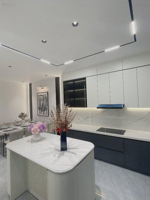 nhà đẹp 3 tầng, full nội thất mặt tiền đường tiên sơn 2- chủ cần bán gấp