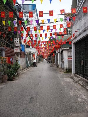 bán đất hoa lâm ,việt hưng,dt60m.ôtô vào đất .chỉ nhỉnh 12 tỷ.