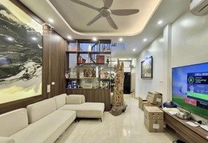 ngõ thông 4 ngủ ở luôn-gần bạch mai-42m-8 tỷ 5