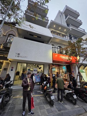 cho thuê nhà mặt phố tôn đức thắng 130m x 5 tầng, mt 5m giá thuê 75tr phù hợp mọi loại mô hình kd