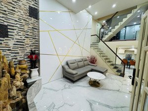 nhà mới 3 tầng, 3pn , phạm văn hai , ngã 3 ông tạ