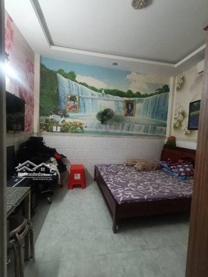 nhỉnh 5 tỷ, nhà 8x11m đường xe hơi, tân thới nhất, q12