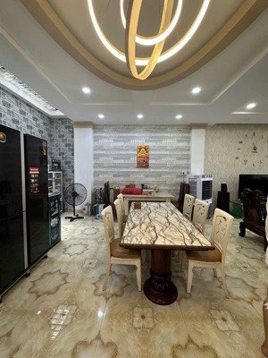 nhà 5 tầng 8 x 25m đường tạ quang bửu - cao lỗ ngay parc mall p4, q8