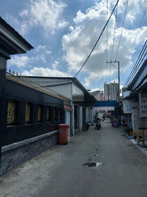 bán nhà hẻm lê văn lương, xã phước kiển, nhà bè 4x12m, 3 tầng, giáp quận 7