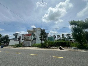 đất ngang 7 sát bên đại học quốc tế miền đông 150m2 xây trọ hợp lý, chính chủ ngộp sang tên liền