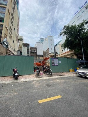 (hot)siêu bề ngang 16,5mx13,8m góc 2 mtnb đường 12m lũy bán bích cực hiếm (hàng kín) chỉ 20 tỷ tl