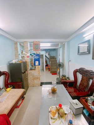 bán căn góc 2 mặt tiền đường cao đạt q.5 dt 3.3 x 11m nở hậu 3 tầng có hẻm hong 3m giá: 11 tỷ tl