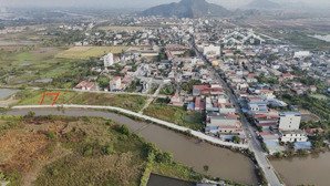 hàng hot lô liền kề đấu giá kênh cống cung trường thành chỉ 2x triệu/m2