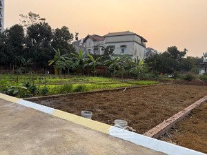 100m2 tân xã sát công nghệ cao hoà lạc 4.3 tỷ . vị trí siêu đẹp