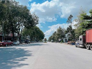 bán cặp nền đường lê trọng tấn lộ giới 47m sổ hồng công chứng ngay , trục chính kdc nam cần thơ