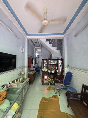 nhà hẻm xe hơi khu hồng bàng quận 11. dt 3x10m đúc 3 tầng