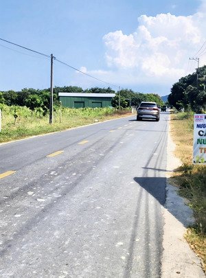 góc cho thuê đất giá rẻ 1000m2 tại cam hiệp, khánh hoà. lh: 