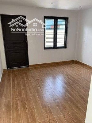 cho thuê nhà 4 tầng trong ngõ đường hùng vương (gần cầu quay)