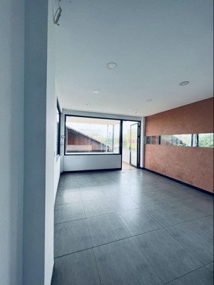 chính chủ cho thuê mặt bằng văn phòng studio trung tâm gò vấp view ban công thoáng mát