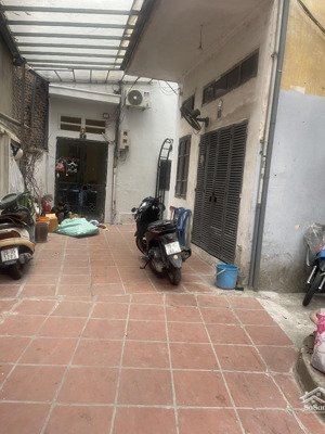 cho thuê nr 2pn 2wc tại số 5 ngõ 593, minh khai, 50m2, chỉ với 8 triệu