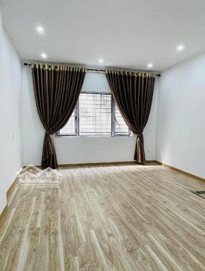 cần cho thuê nhà tại thái hà diện tích 60m2 x 4t mt6m, ngõ ô tô, giá thuê: 25 triệu