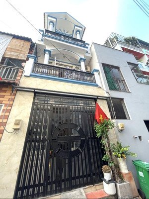 hàng hiếm trường thọ nhà 3 tầng 51m2, ô tô vào tận nhà giá 7.65 tỷ