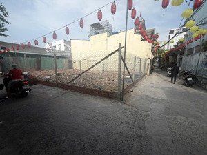 cần bán gấp 2 lô đất hxh đường 26 hiệp bình chánh