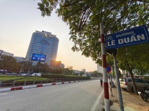 chỉ 8 tỷ có nhà xã đàn- 45m2 - cạnh ngã tư đại cồ việt, lê duẩn - ngõ thông gần phố