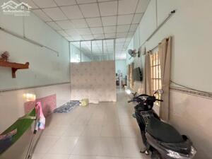 BÁN NHÀ CẤP 4 GÁC LỬNG, GẦN CHỢ NHỎ, KP1 PHƯỜNG TÂN HIỆP.