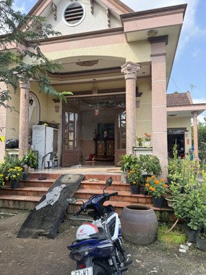 nhà mặt tiền nhựa hưng long bình chánh - ráp ranh quận 8 nhà có hoàn công