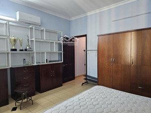 cho thuê căn hộ an cư quận 2, dt 140m2, 3 pn, lầu cao, tiện nghi đủ. giá tốt 17tr/tháng