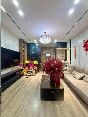 chính chủ cần bán nhà phố khương trung 65m2 5 tầng mt 5,2m thang máy oto giá 12 tỷ mtg