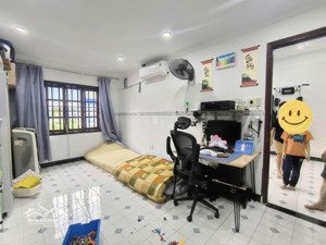 chung cư phú thọ, nguyễn thị nhỏ, q. 11: lầu 1 thang bộ, 8,5tr, 2pn, nhà mới