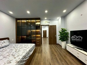 cho thuê nhà full nội thất ở cao cấp 5x21m,hầm+4 lầu, trống sẵn bàn giao ngay kđt vạn phúc city