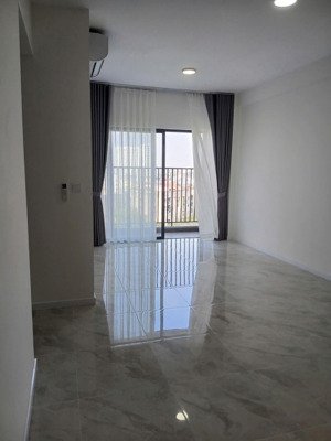 em cần bán lại căn hộ 3pn privia sổ sẵn giá 5ty600tr ạ