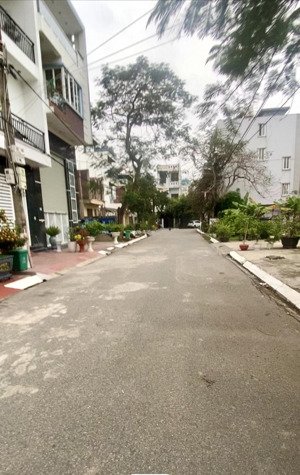 bán 2 lô liền kề khu đô thị đường 12m chân cầu rào xây biệt thự hay nhà lô đều đẹp