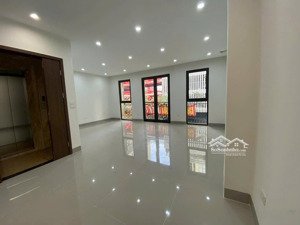 cho thuê sàn văn phòng tại liền kề terra an hưng rộng 75m2 giá 8tr ngăn 2 phòng 2 vệ sinh thang máy