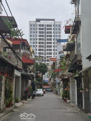 oto đỗ cửa, nhà dân xây dt 50m - mt 9m giá chào 12,6 tỷ