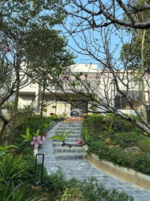 biệt thự nghỉ dưỡng đẳng cấp 5* phú cát quốc oai hà nội.