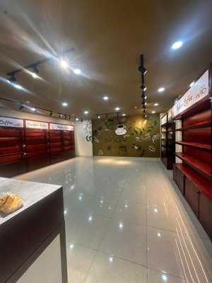 nhà góc 2 mặt tiền kđt hà quang 2, thiết kế 5 tầng, 144m2/sàn có sẵn 2wc/tầng chỉ 40 triệu/tháng