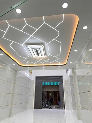 gần ngay gò xoài giáp tân phú 4x20m, nhà mới ở ngay 4pn hẻm 6m chỉ 5tỷ4 tl