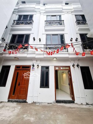 căn duy nhất tài chính 2,85 tỷ nhà 04 tầng tại thanh oai gần cầu mai lĩnh