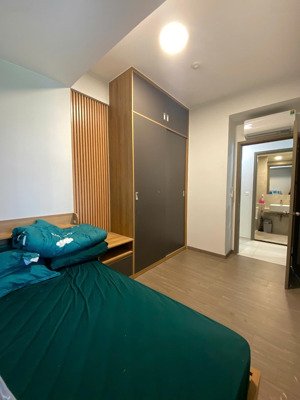 chính chủ bán căn 2pn 59m2 + view hồ bơi + 2,850 tỷ full nội thất. lh xem nhà !