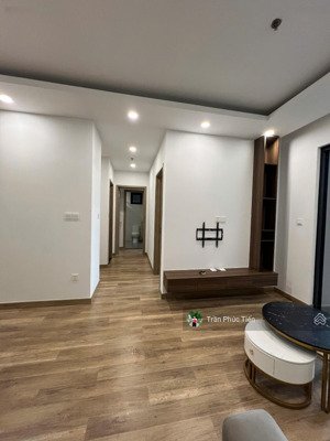 siêu rẻ! nhượng lại căn hộ 83m2 tại the wisteria - sẵn đồ ở luôn - chỉ 6,3 tỷ bao full