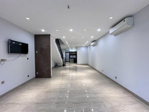 bán nhà phố thương mại giá 12.5 tỷ valora island thuộc mizuki park