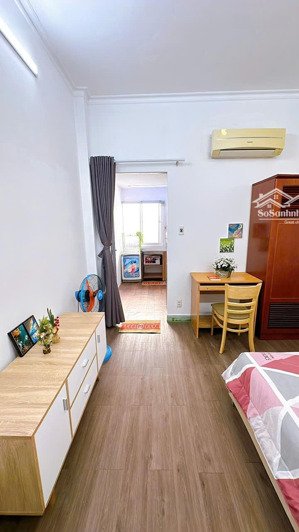 cho thuê căn hộ 1 phòng ngủ tách bếp, máy giặt riêng,đi bộ tới ga metro văn thánh bình thạnh