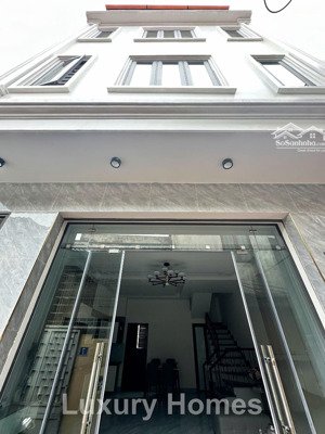 nhà xây mới ngõ thông tại trần nguyên hãn. giá 3 tỷ 3650 triệu