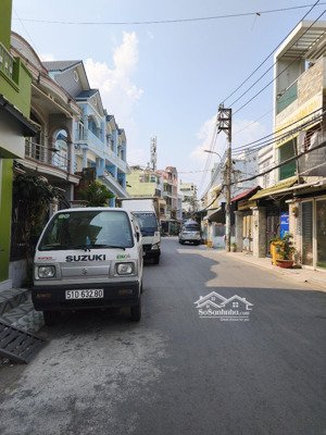 cạnh tên lửa bình tân, 2 tầng btct full nội thất (4x13m), hẻm xe hơi, 5 tỷ nhỏ xíu