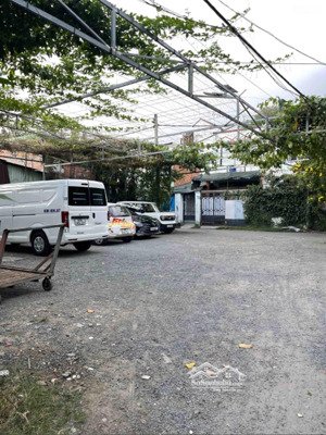 bán nhà linh tây thủ đức 3 tầng 60m2 có thu nhập 120 triệu/năm chỉ 6.4 tỷ gần đh quốc gia