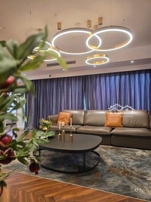 ecopark: bán căn hộ 164m2 - đủ đồ xịn - có ban công to - view hồ - hướng mát - sẵn sổ !!