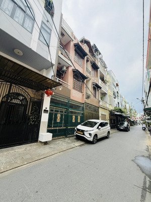 bán nhà 3 tầng nguyễn hoàng mặt tiền đường nhánh, 55m2 ngang 4,5m chính bắc trung tâm hải châu