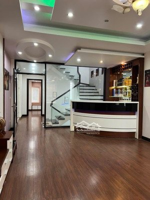 nhà liền kề 5 tầng, đối diện trường tiểu học phú la.